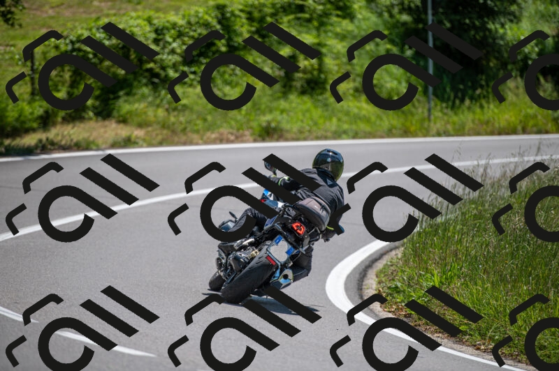 202505241247-M22_5585_m2_