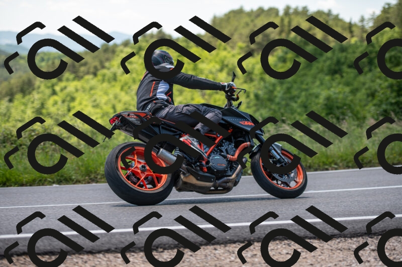 202505241249-M22_5598_m2_