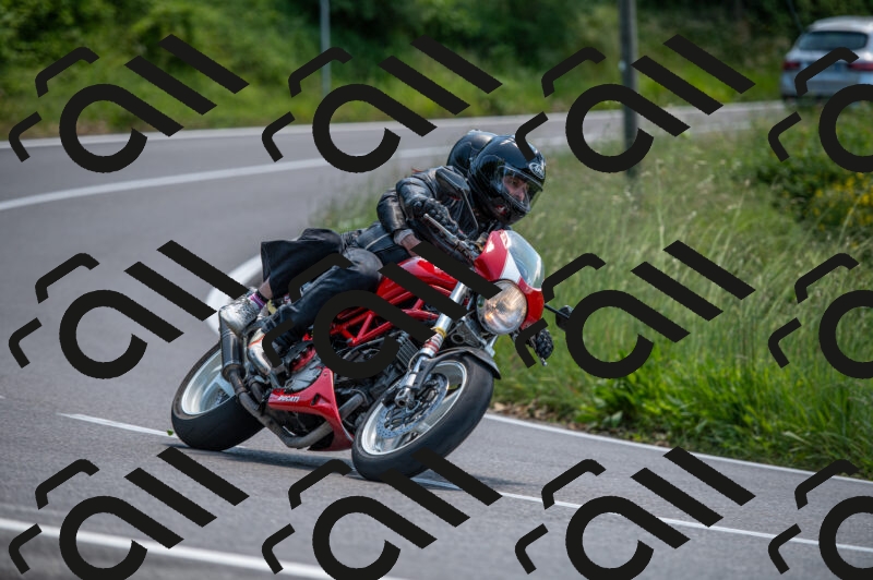 202505241249-M22_5601_m2_