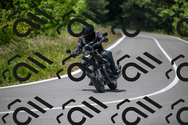 202505241251-M22_5610_m2_