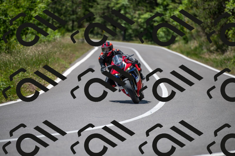 202505241254-M22_5616_m2_