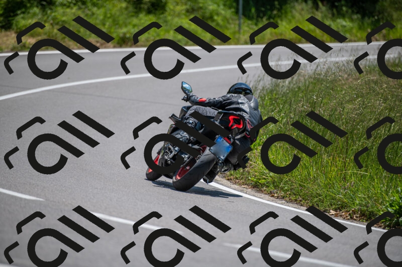 202505241254-M22_5622_m2_