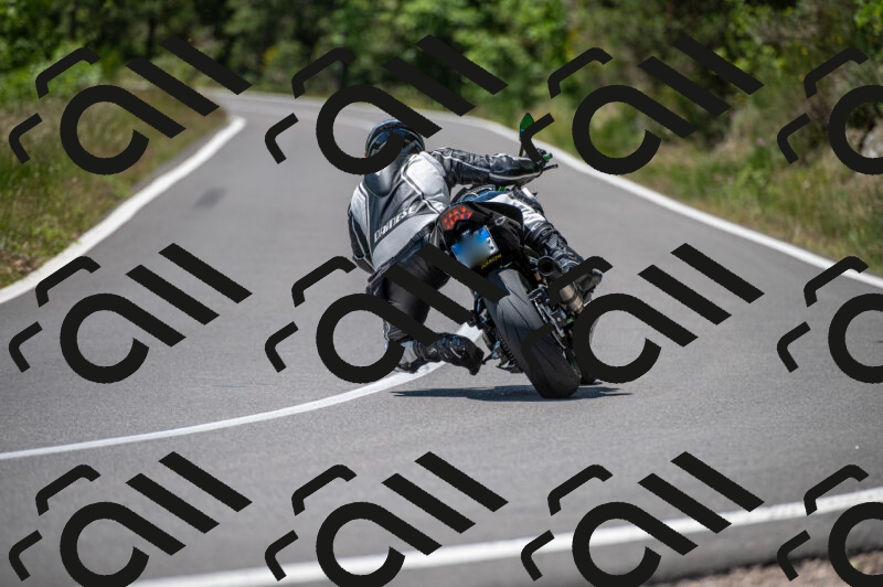 202505241255-M22_5630_m2_