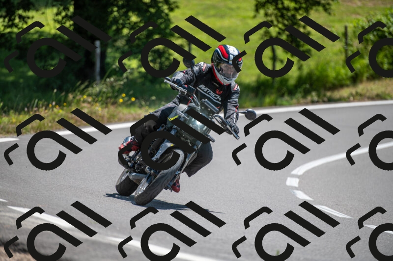 202505241258-M22_5631_m2_