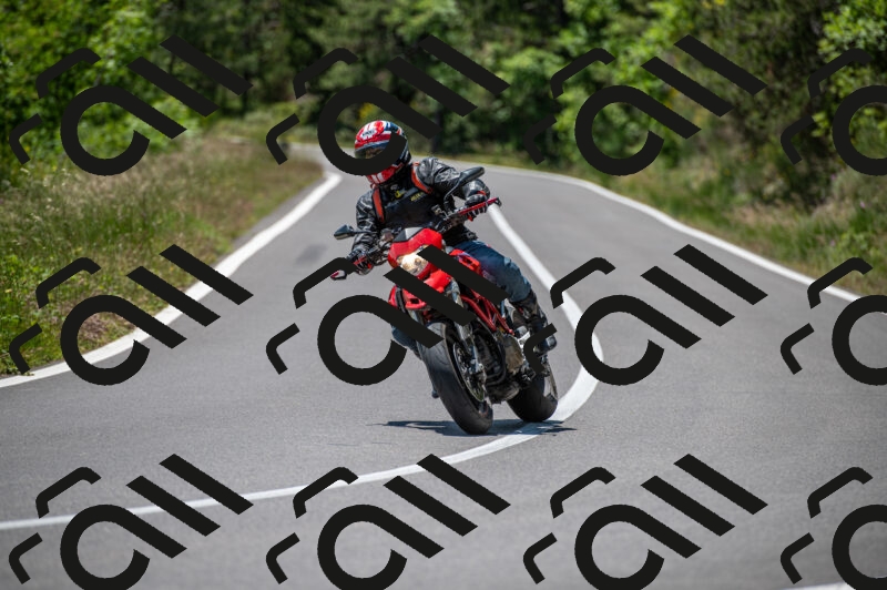 202505241301-M22_5643_m2_