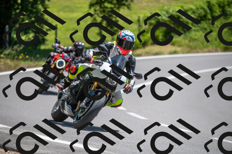 202505241306-M22_5656_m2_