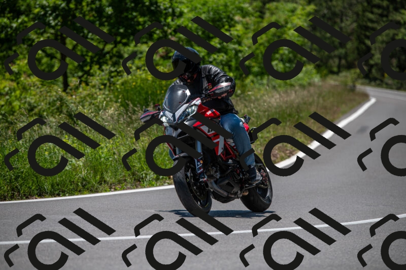 202505241307-M22_5666_m2_