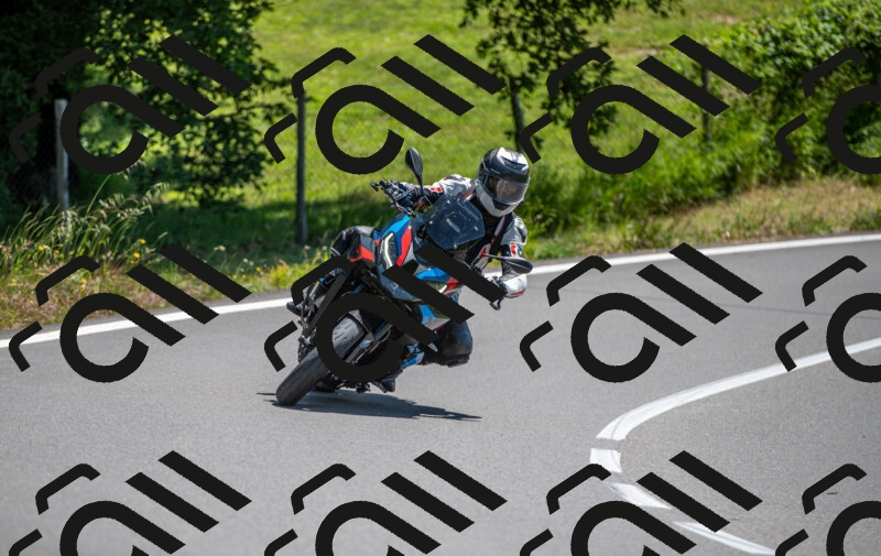 202505241316-M22_5679_m2_