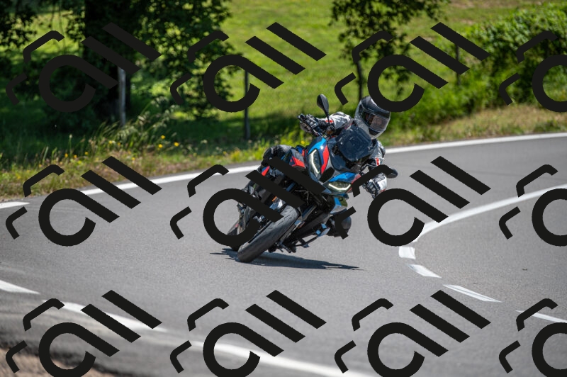 202505241316-M22_5680_m2_