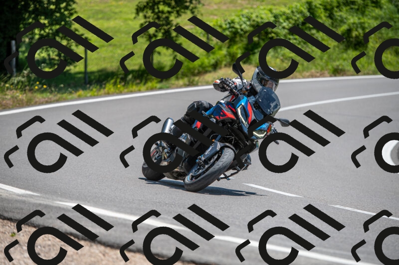 202505241316-M22_5681_m2_