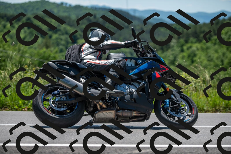 202505241316-M22_5684_m2_