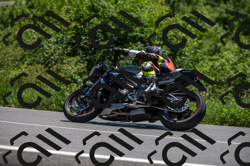 202505241325-M22_5696_m2_