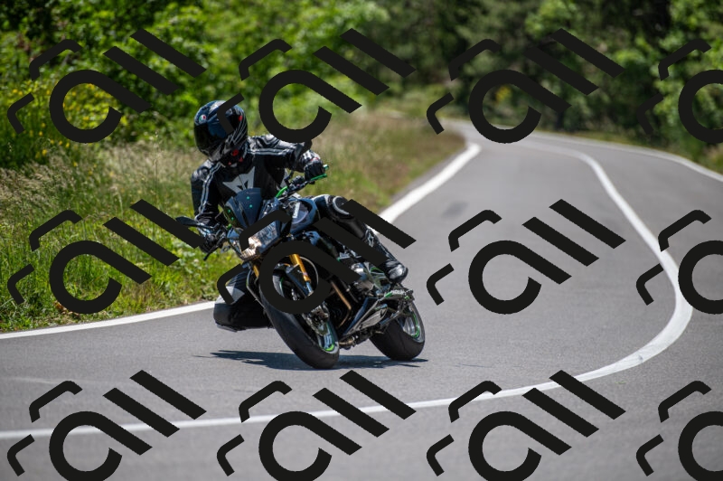 202505241325-M22_5697_m2_