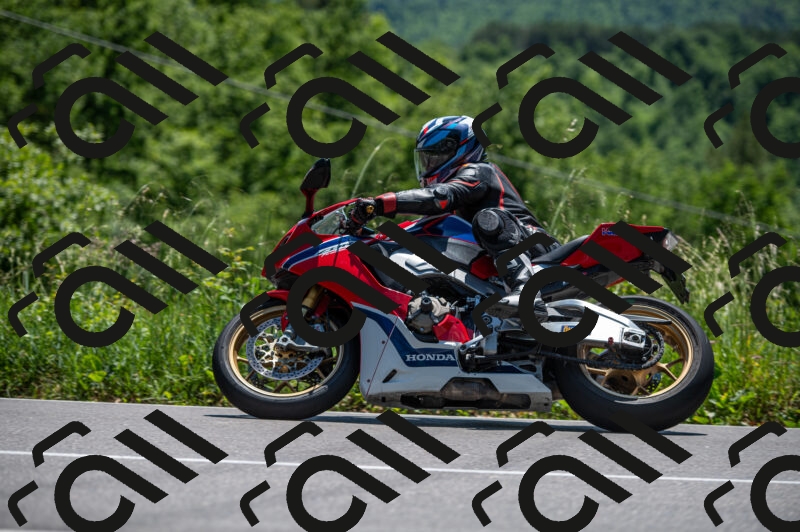 202505241329-M22_5705_m2_