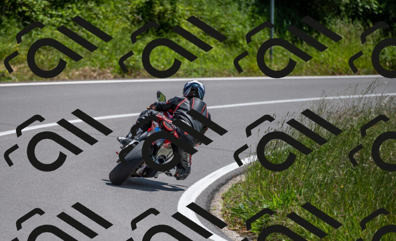 202505241329-M22_5707_m2_