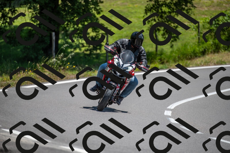 202505241337-M22_5736_m2_