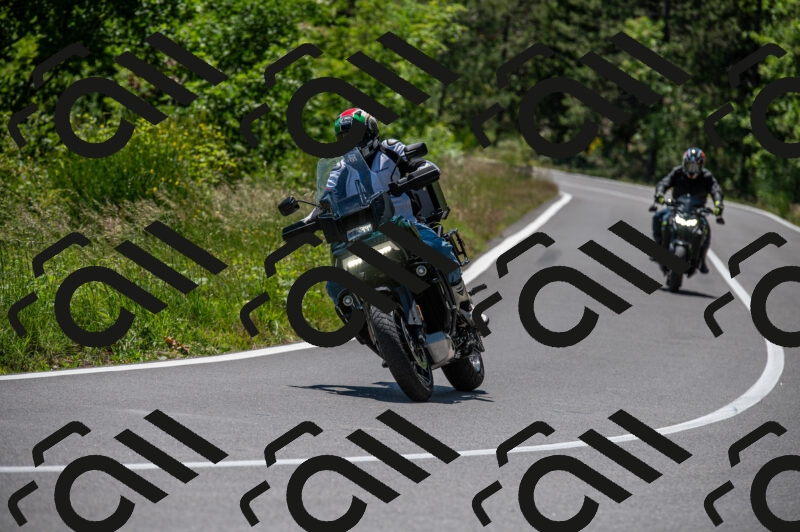 202505241337-M22_5740_m2_