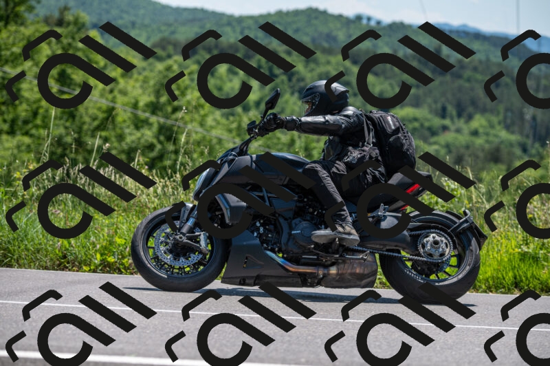 202505241338-M22_5757_m2_