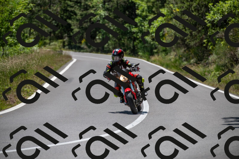 202505241348-M22_5773_m2_