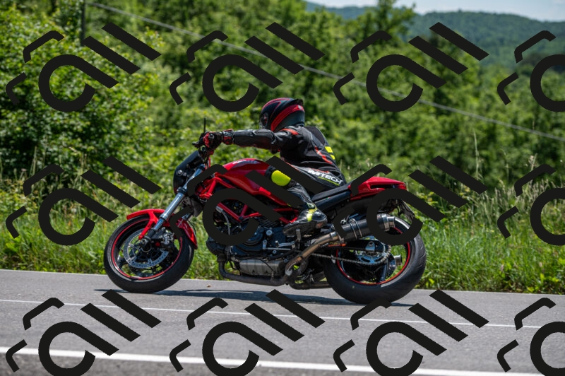 202505241348-M22_5775_m2_