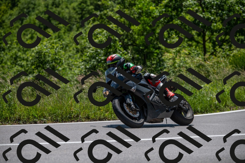 202505241349-M22_5778_m2_