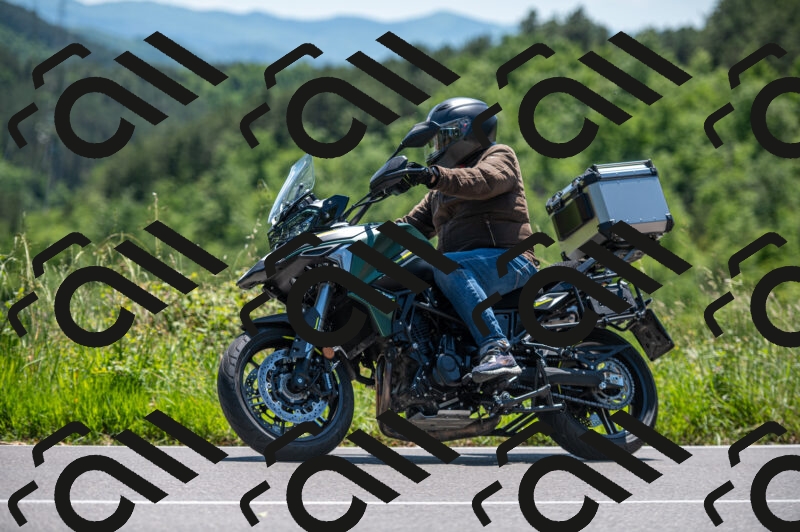 202505241350-M22_5785_m2_