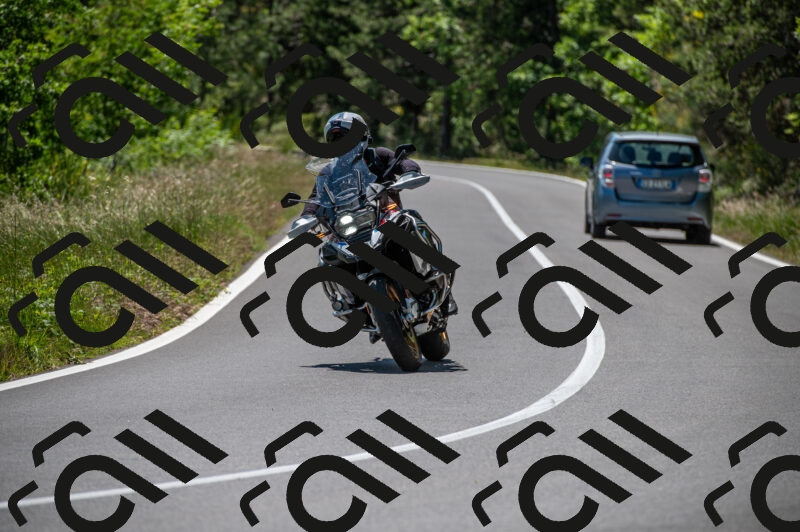 202505241350-M22_5787_m2_