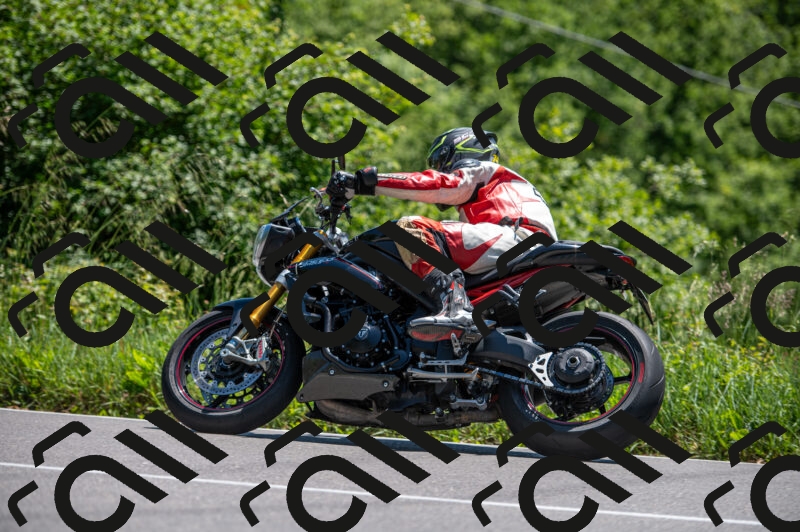 202505241353-M22_5794_m2_