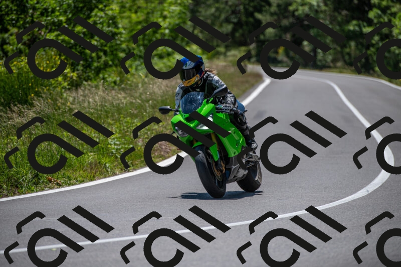 202505241353-M22_5796_m2_