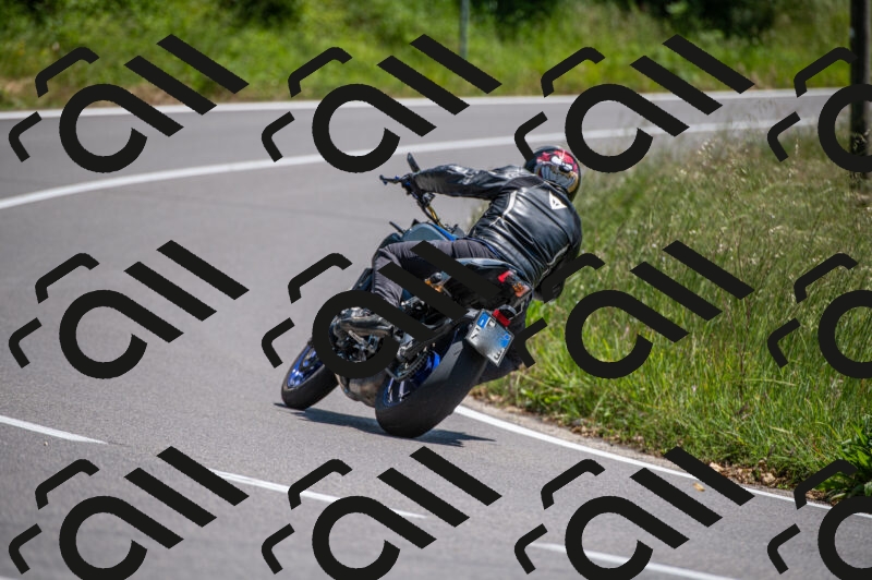 202505241356-M22_5802_m2_