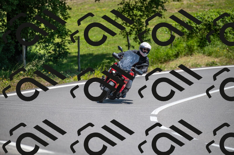 202505241400-M22_5809_m2_