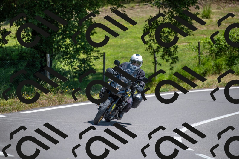 202505241400-M22_5812_m2_