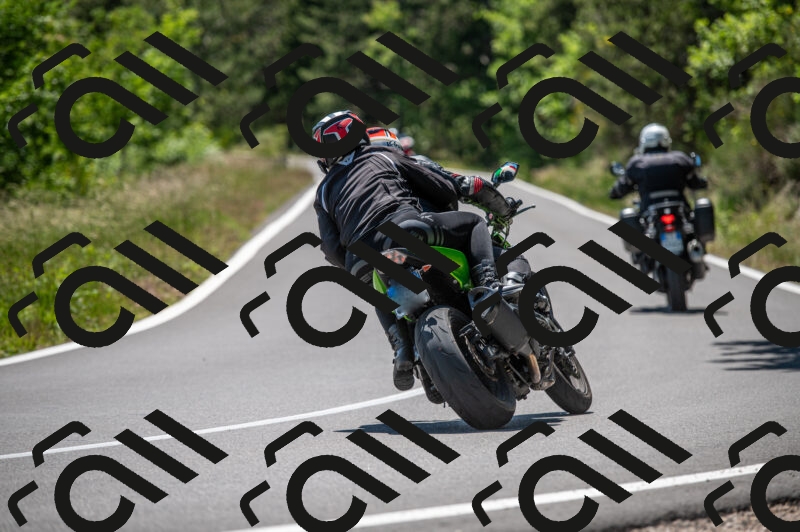 202505241400-M22_5816_m2_