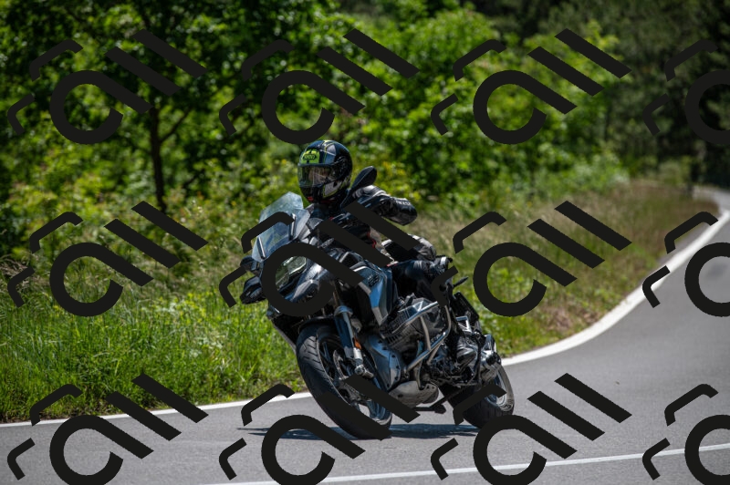 202505241405-M22_5822_m2_