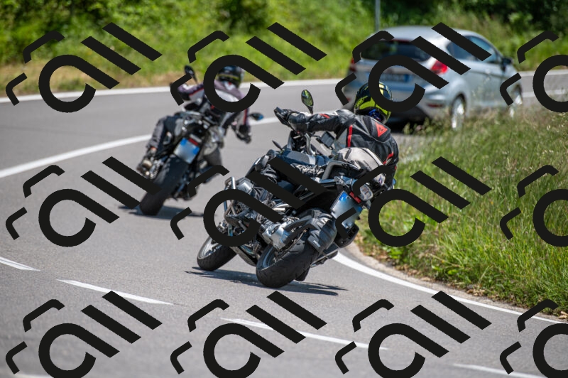 202505241405-M22_5825_m2_