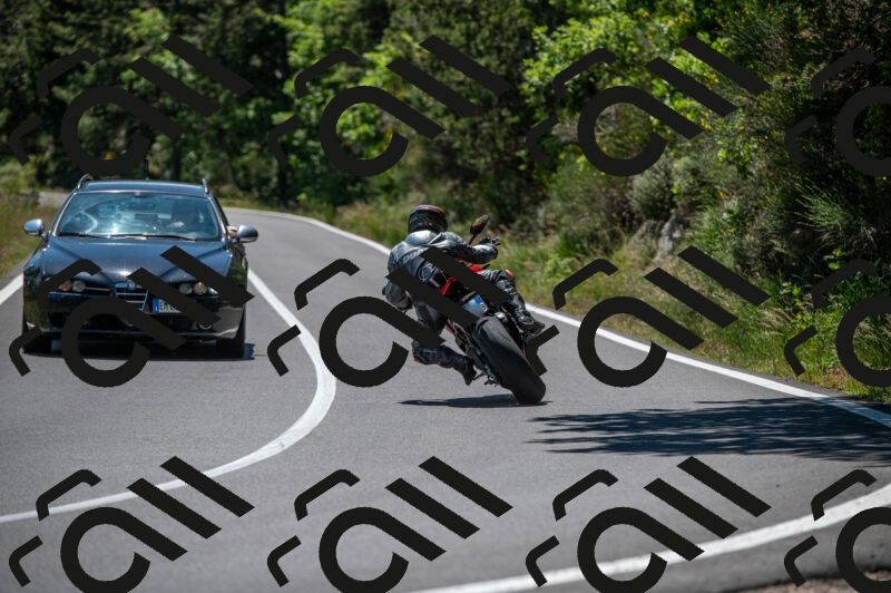 202505241406-M22_5832_m2_