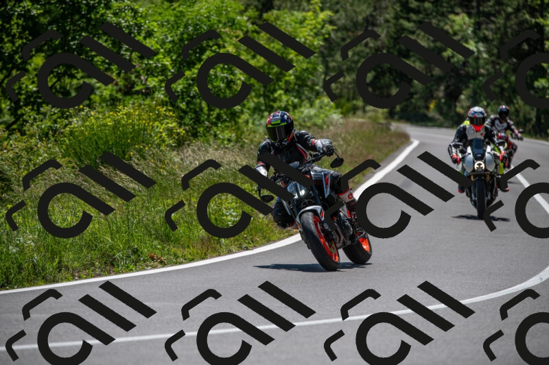 202505241406-M22_5835_m2_