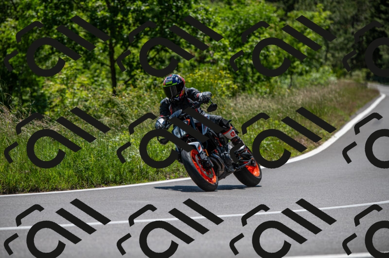 202505241406-M22_5836_m2_