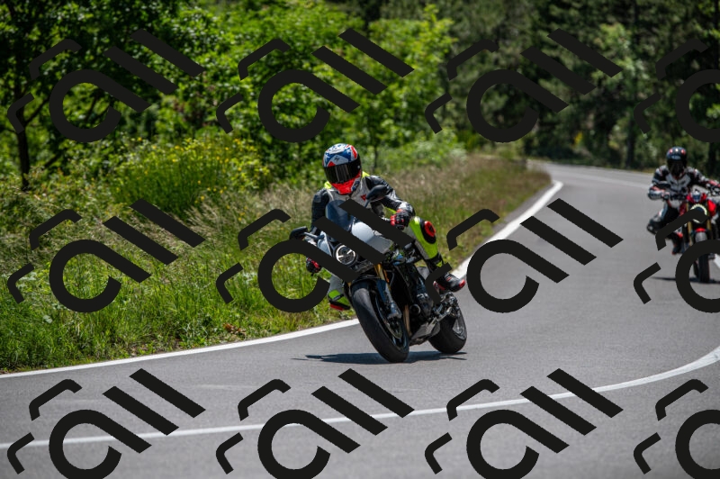 202505241406-M22_5837_m2_