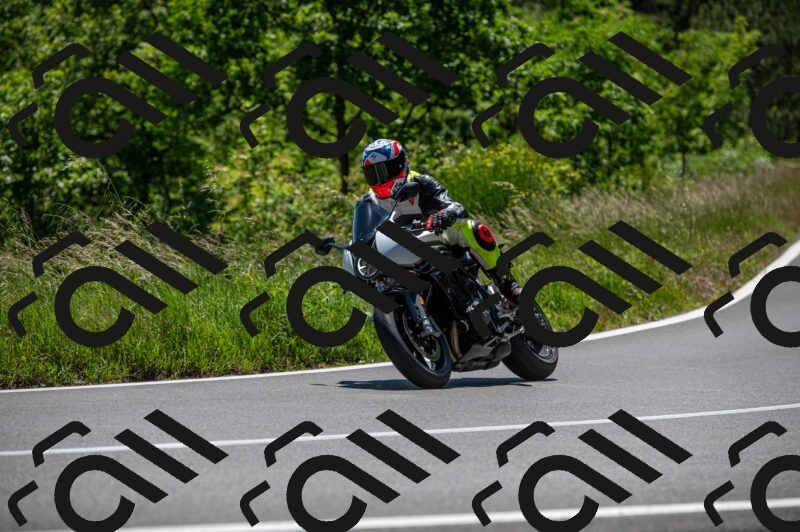 202505241406-M22_5838_m2_