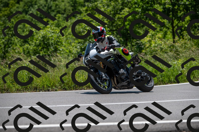 202505241406-M22_5839_m2_