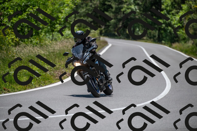 202505241407-M22_5844_m2_