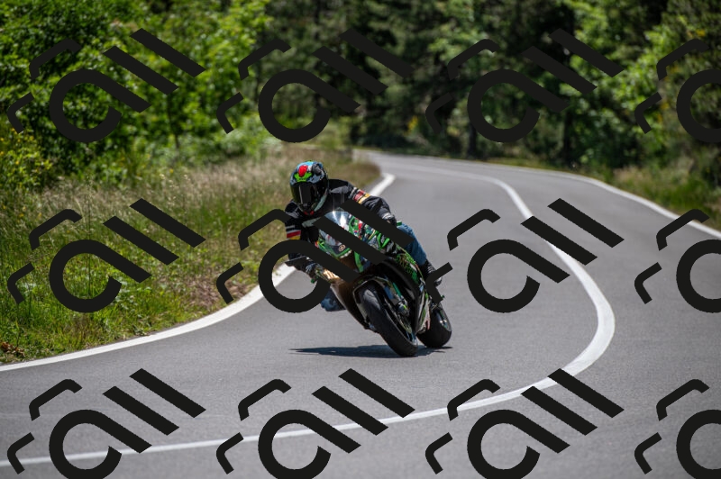 202505241407-M22_5847_m2_