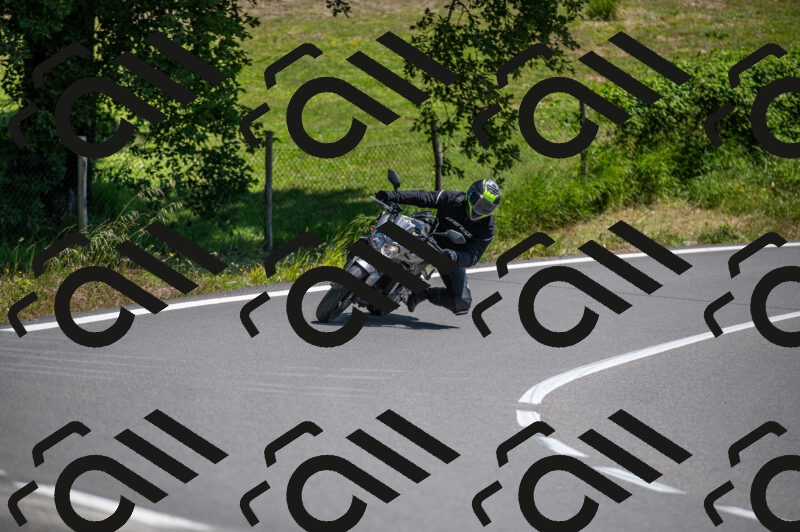 202505241408-M22_5852_m2_