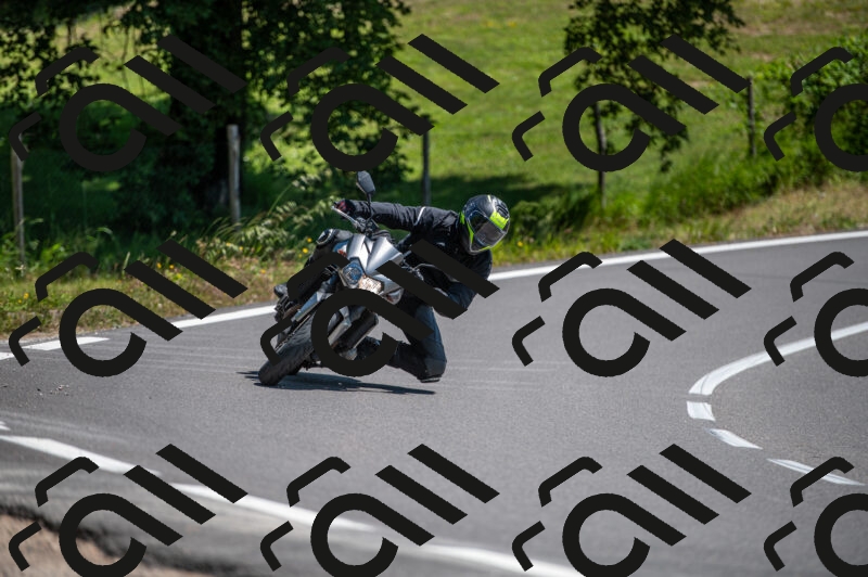 202505241408-M22_5853_m2_