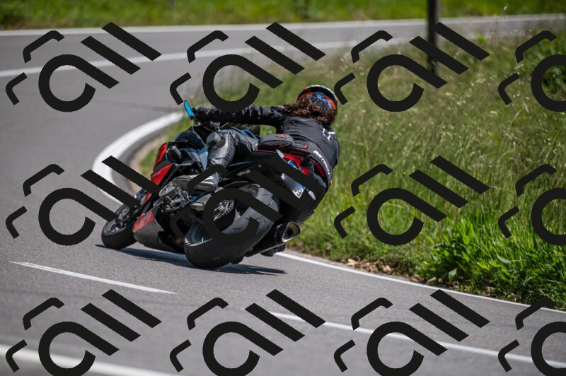 202505241408-M22_5861_m2_