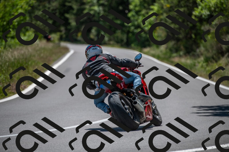 202505241409-M22_5874_m2_