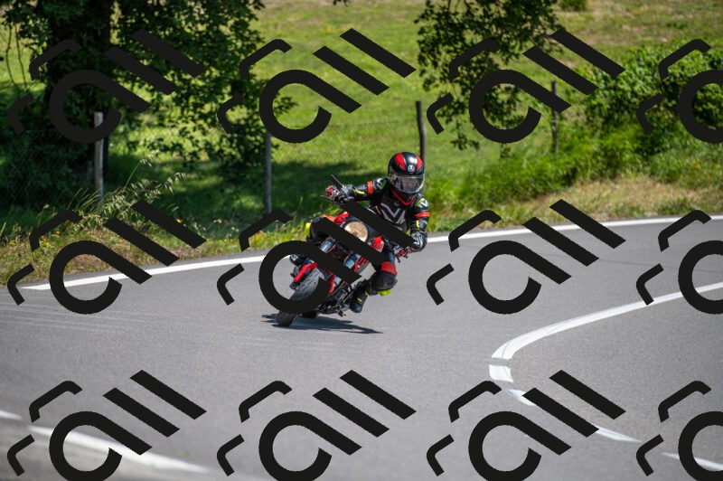 202505241409-M22_5875_m2_