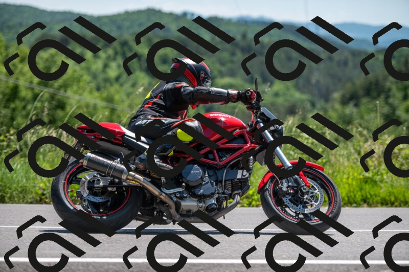 202505241409-M22_5877_m2_