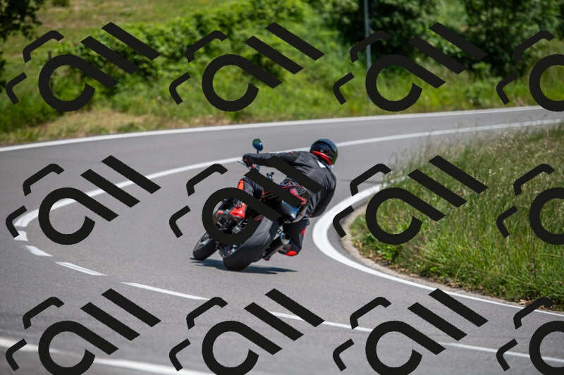 202505241415-M22_5892_m2_